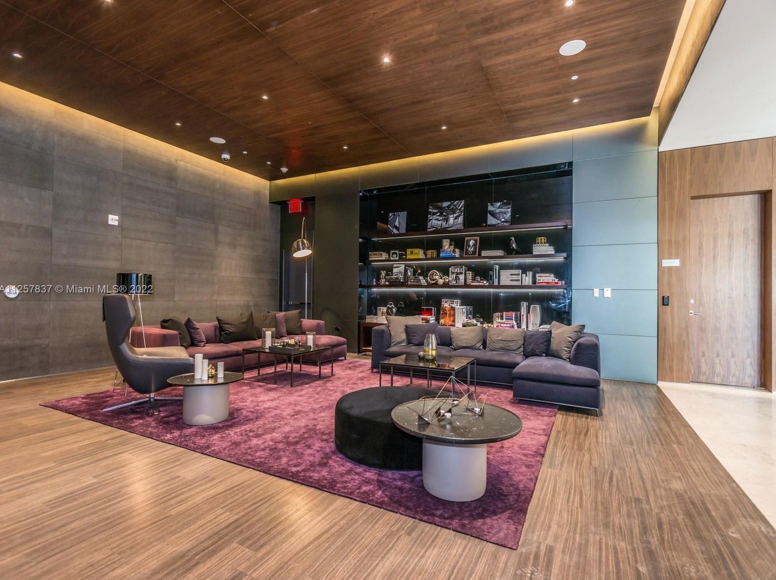 68 6th St Se #1210, Miami, FL 33131