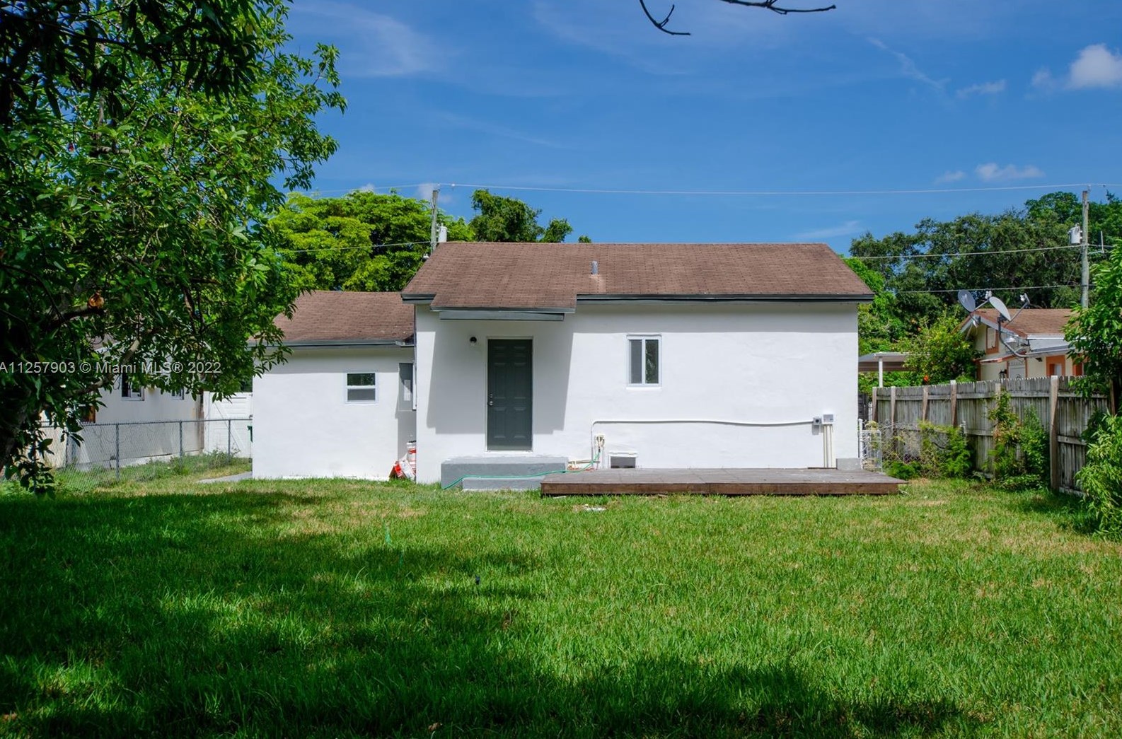 10544 6th Ave, Miami FL  33138-2050 exterior