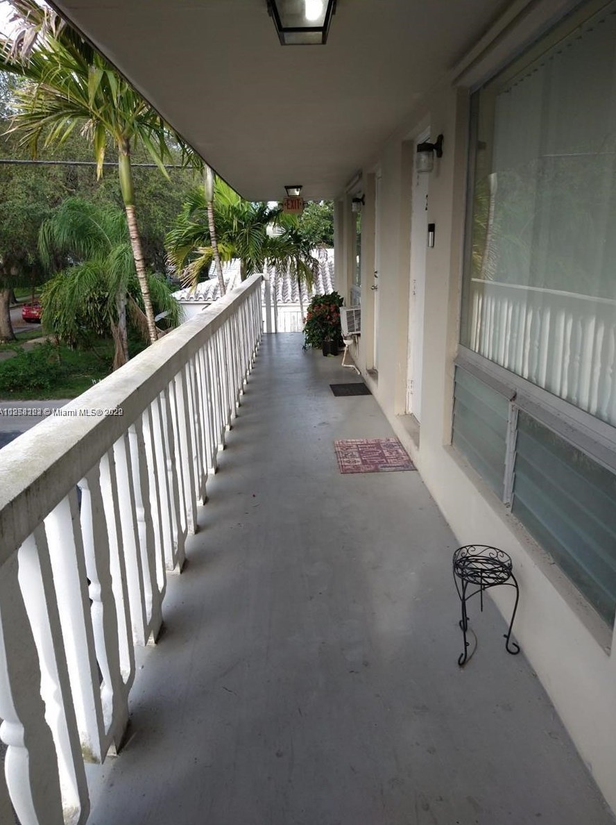 701 S 21st Ave Apt 206, Hollywood, FL 33020