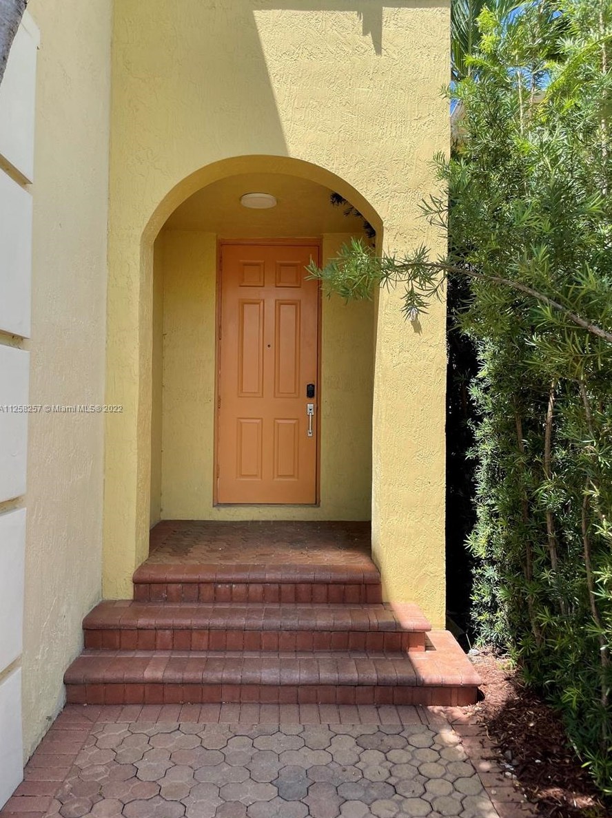 3153 Ne 210th St, Miami, FL 33180