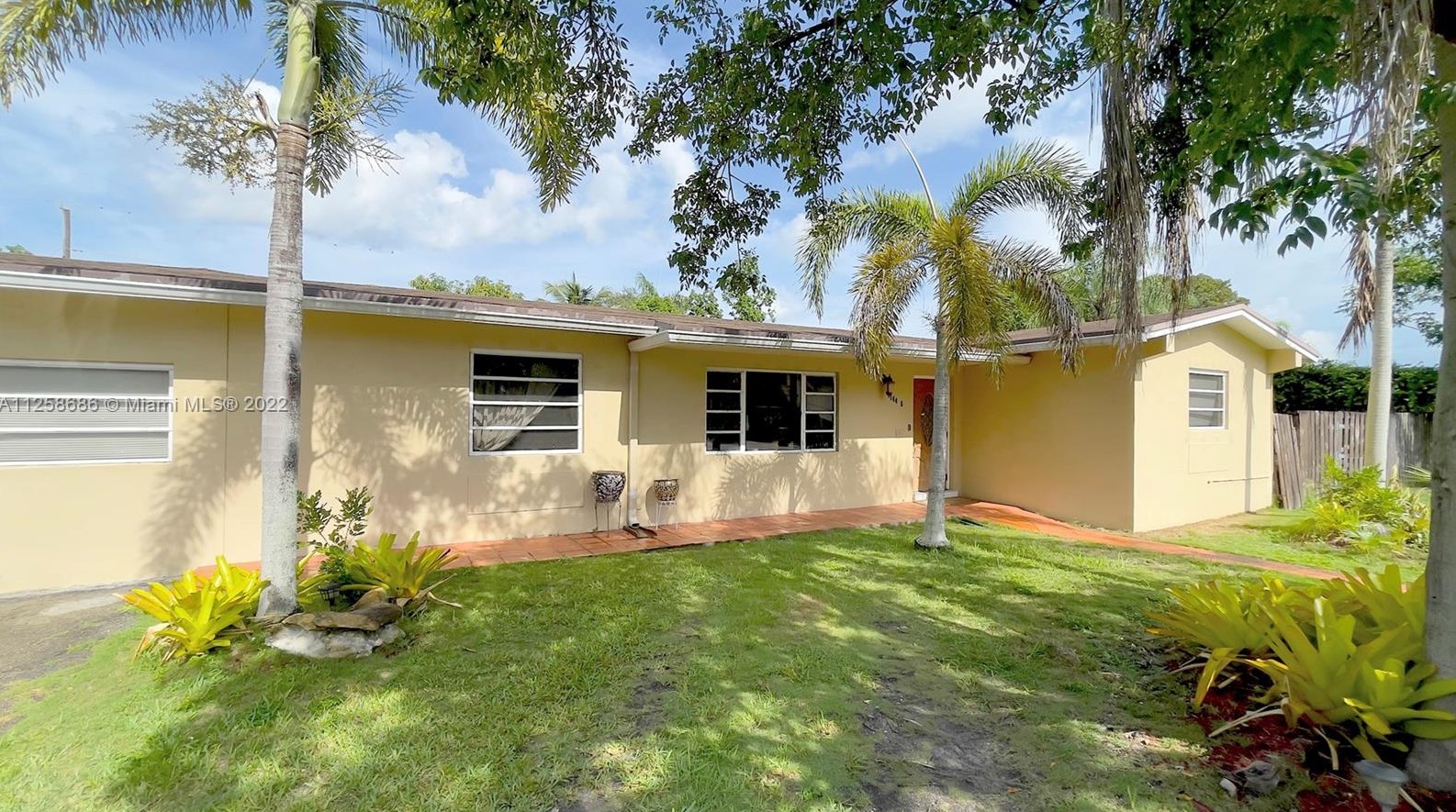 14465 Sw 96th Ave, Miami, FL 33176