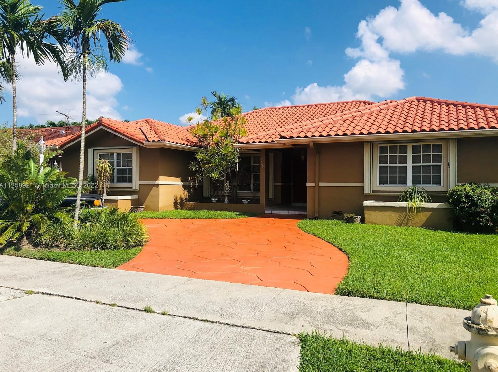 14301 38th Ter, Miami, FL 33175-7808