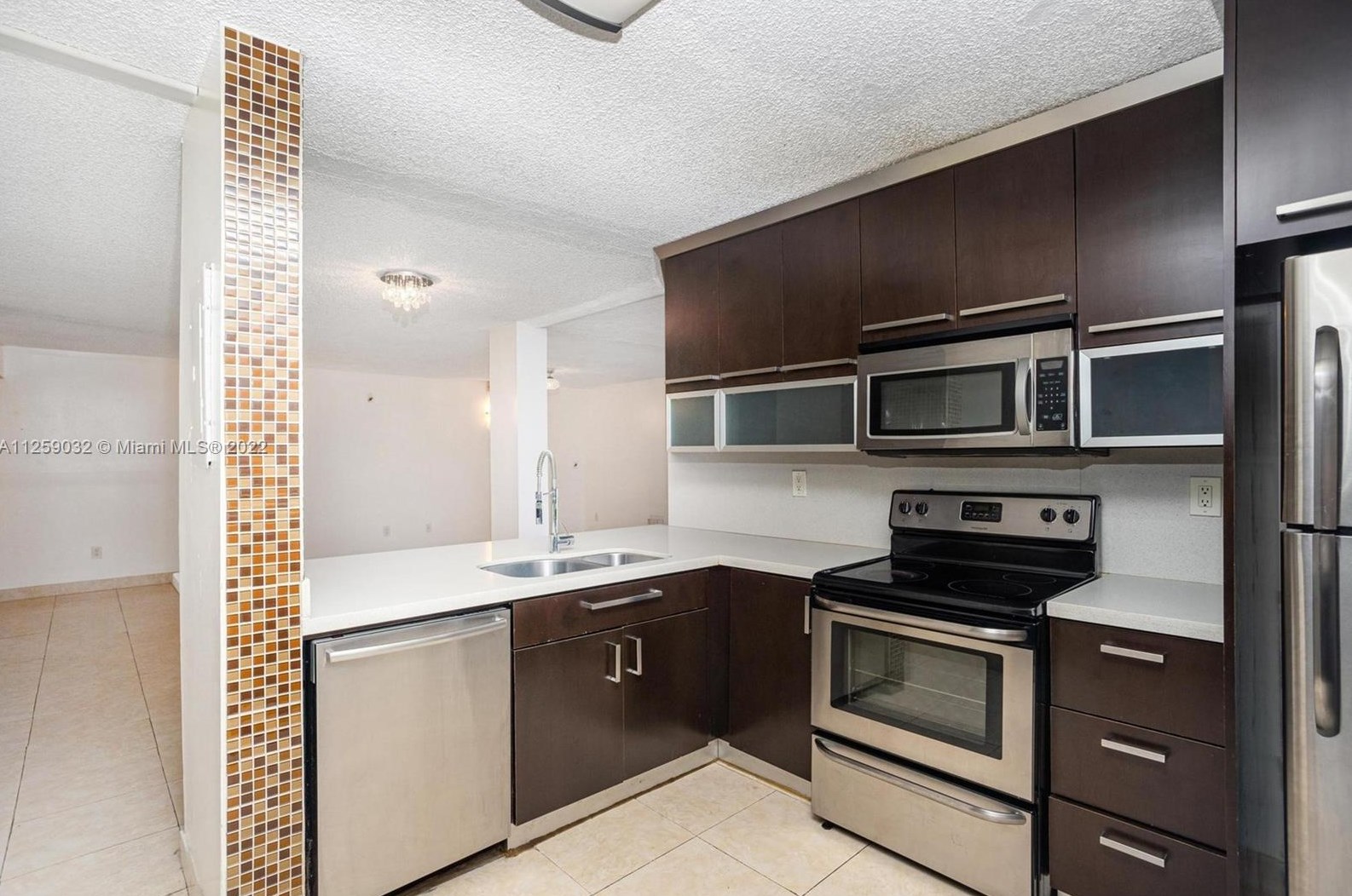 3553 Magellan Cir #311, Miami, FL 33180