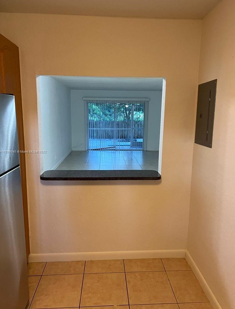 120 Sparrow Dr #110, West Palm Beach, FL 33411