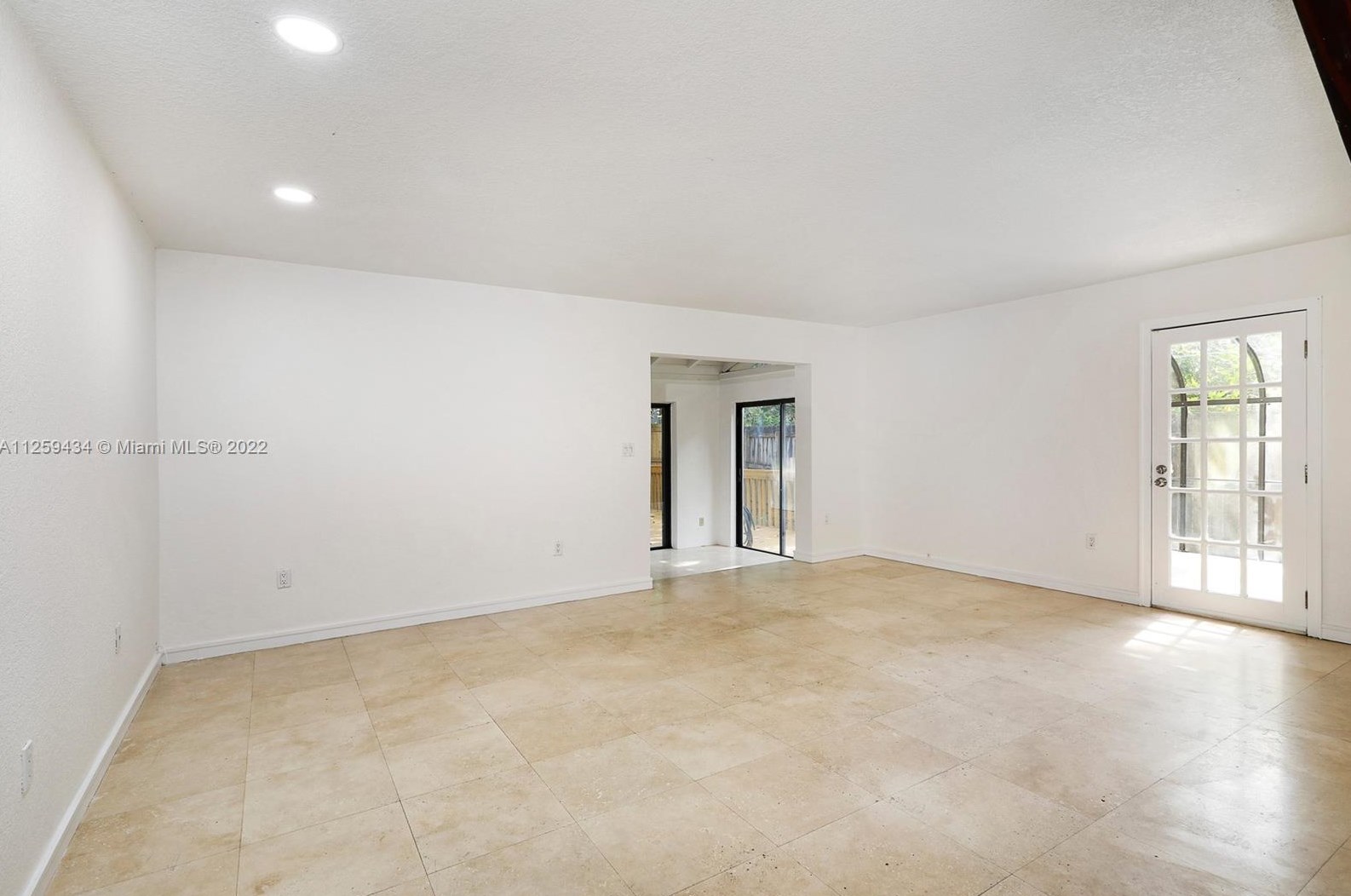 3058 Shipping Ave #3, Miami, FL