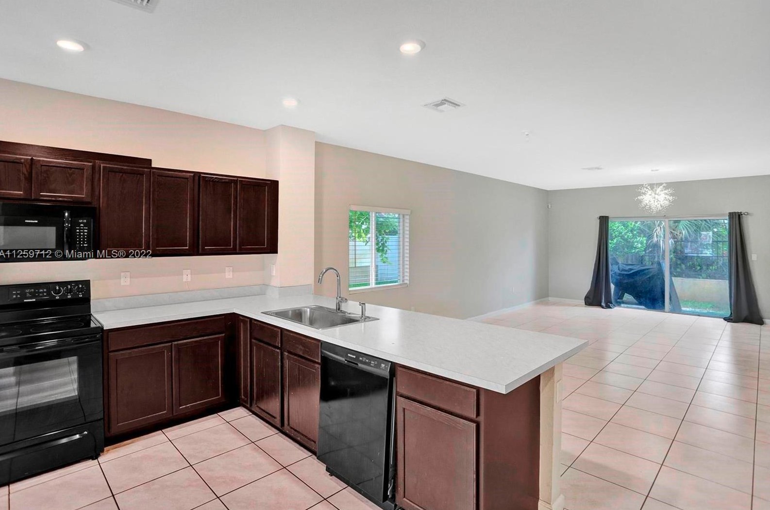 18200 29th Ct, Miami, FL 33056-3119