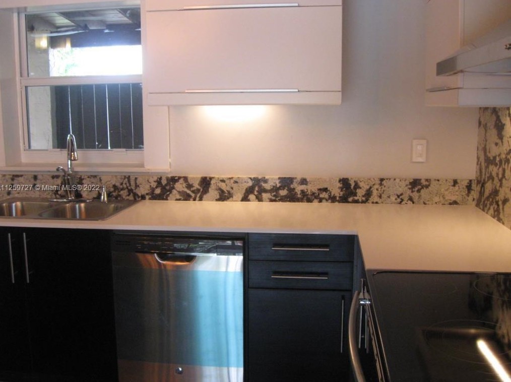 4278 9th Ter, Miami FL 33134-2626 exterior