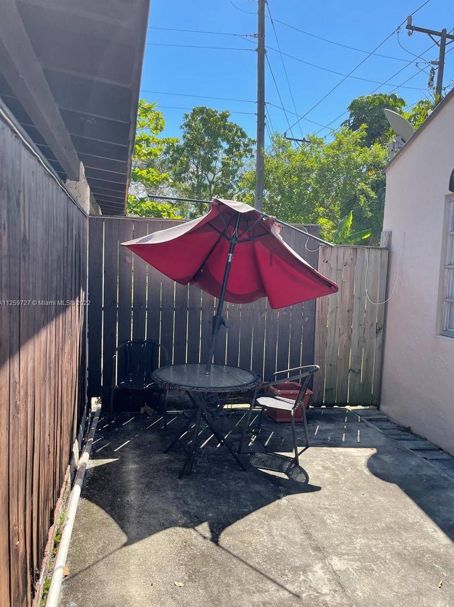 4278 9th Ter, Miami FL 33134-2626 exterior