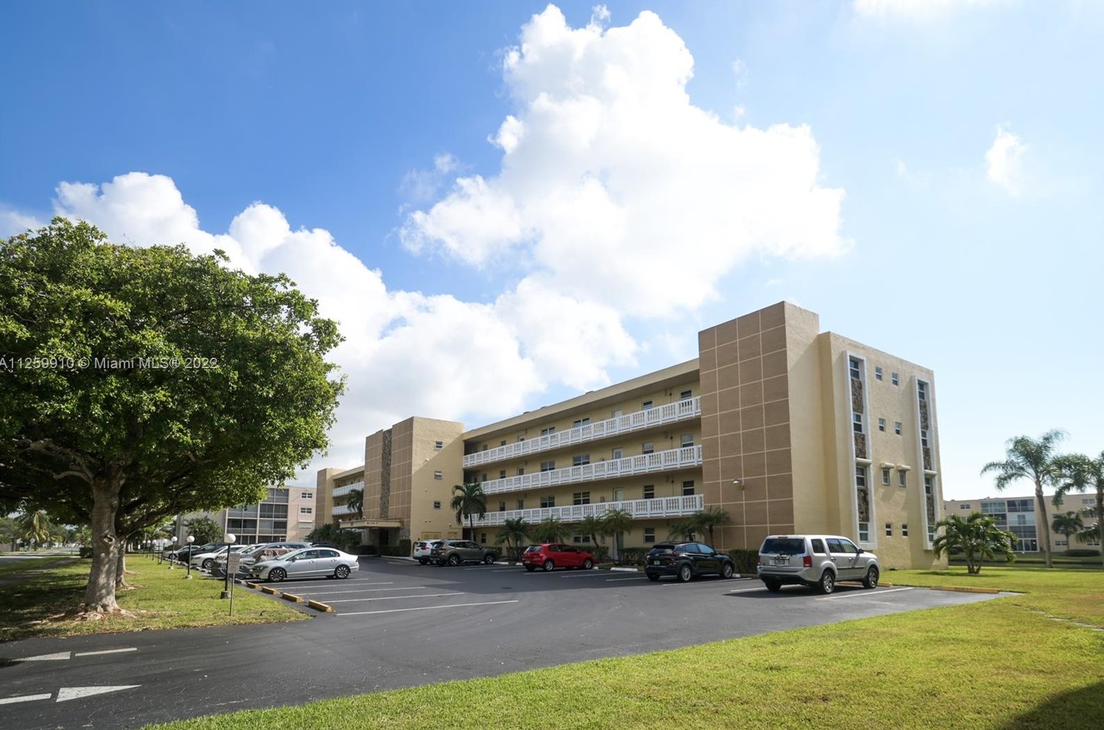 1025 Se 3rd Ave #102, Dania Beach, FL 33004
