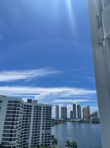 3530 Mystic Pointe Dr Apt 1509, Miami, FL 33180