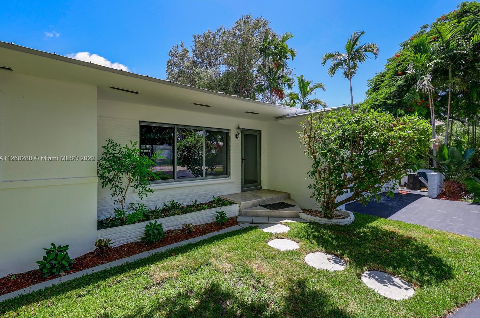 1260 Ne 99th St #., Miami, FL 33138