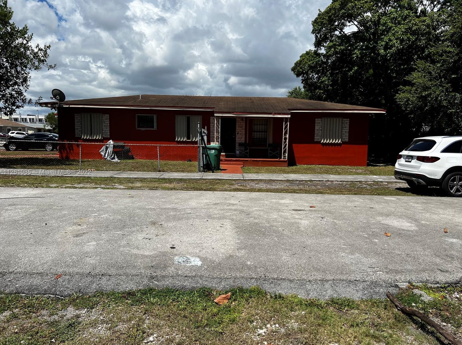 7700 11th Ave, Miami, FL 33150-4469