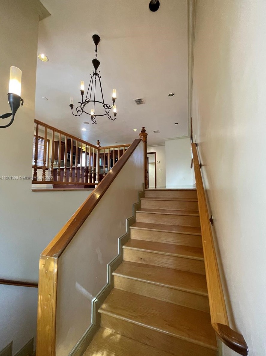 185 38th Ct, Miami FL  33126-5729 exterior