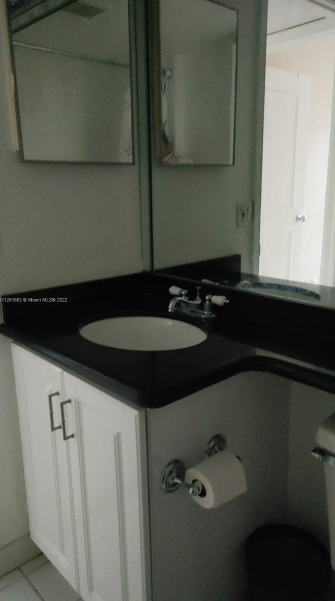 3300 Ne 191st St #214, Miami, FL 33180