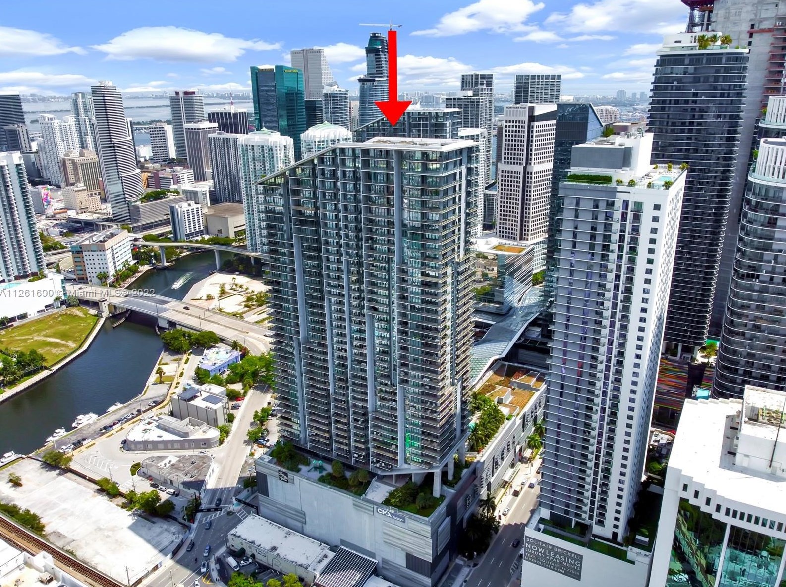 88 7th St, Miami FL exterior