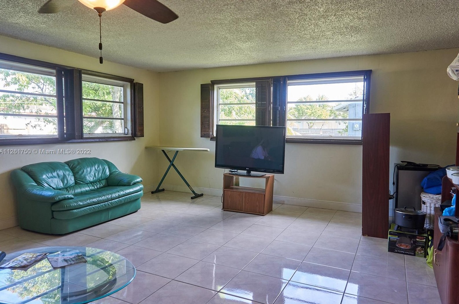 17041 9th Pl, Miami FL  33169-5250 exterior