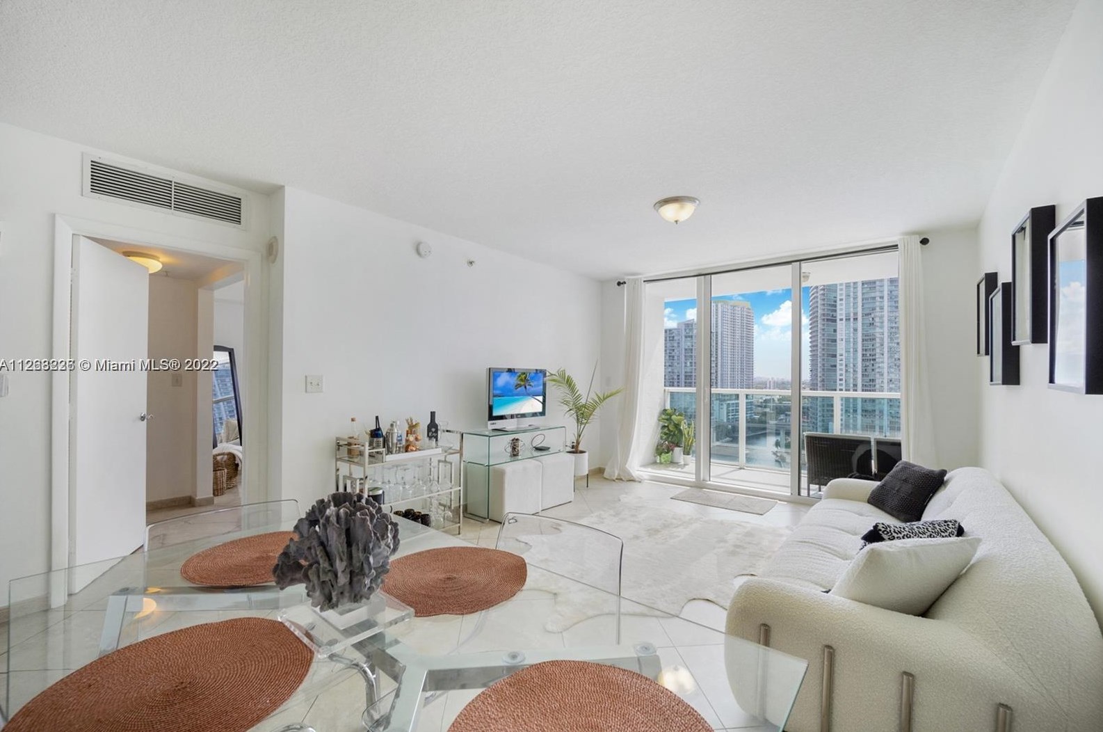 31 Se 5th St #2203, Miami, FL 33131