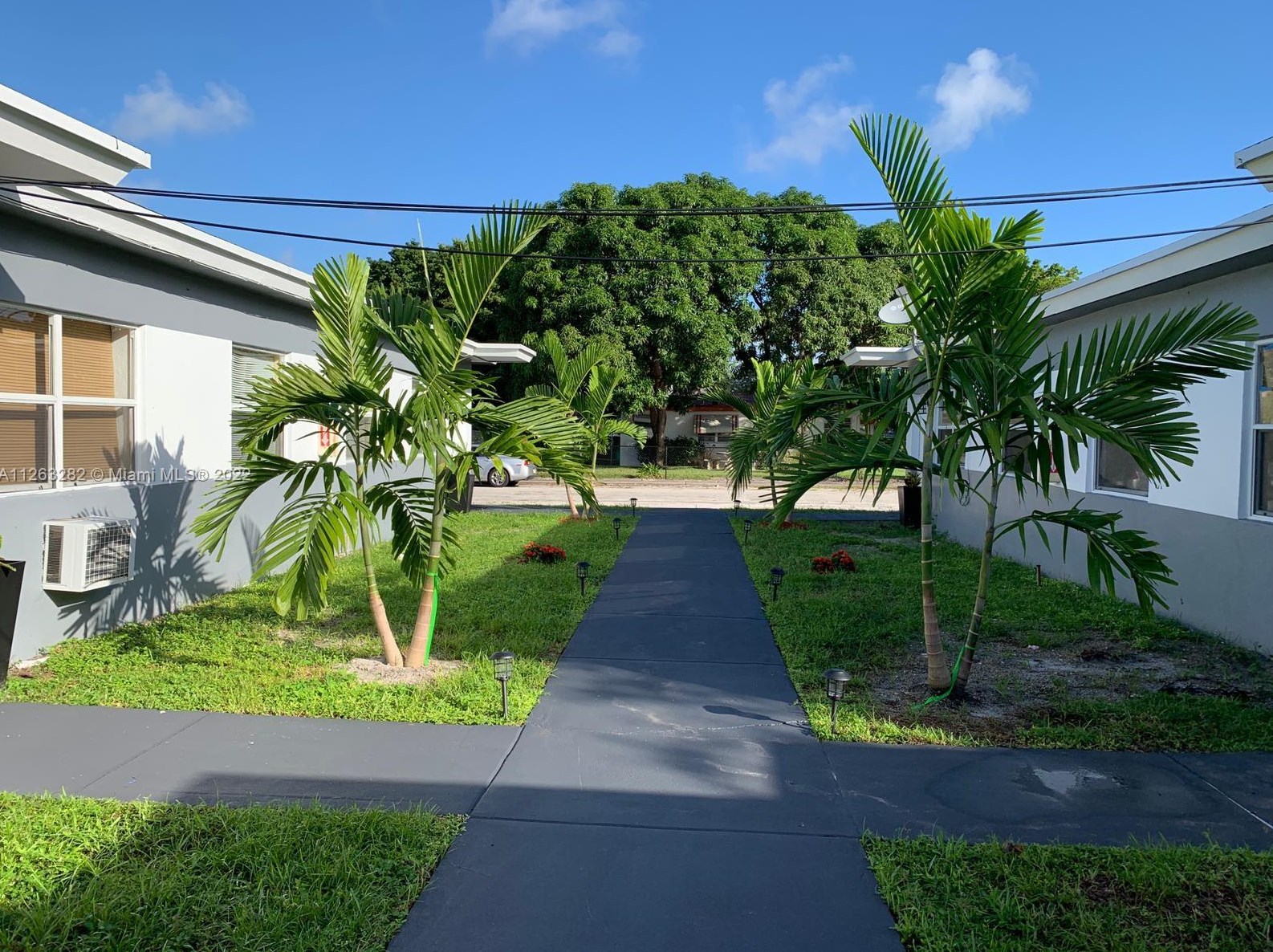 2300 Douglas St #3, Hollywood, FL 33020