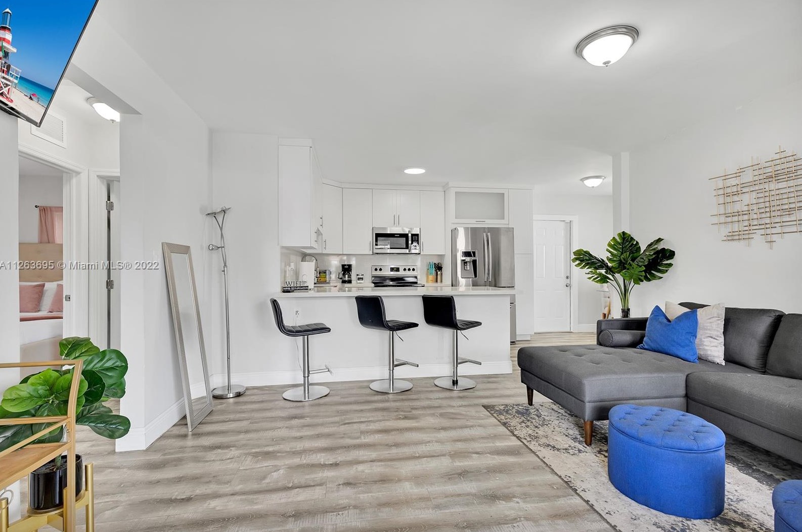 928 66th St, Miami FL  33150-4250 exterior