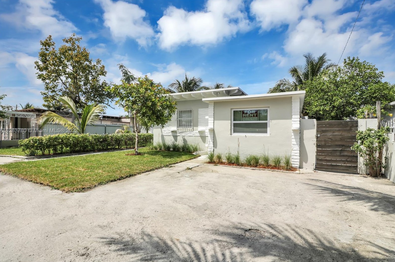 323 108th St, Miami, FL 33161-7107