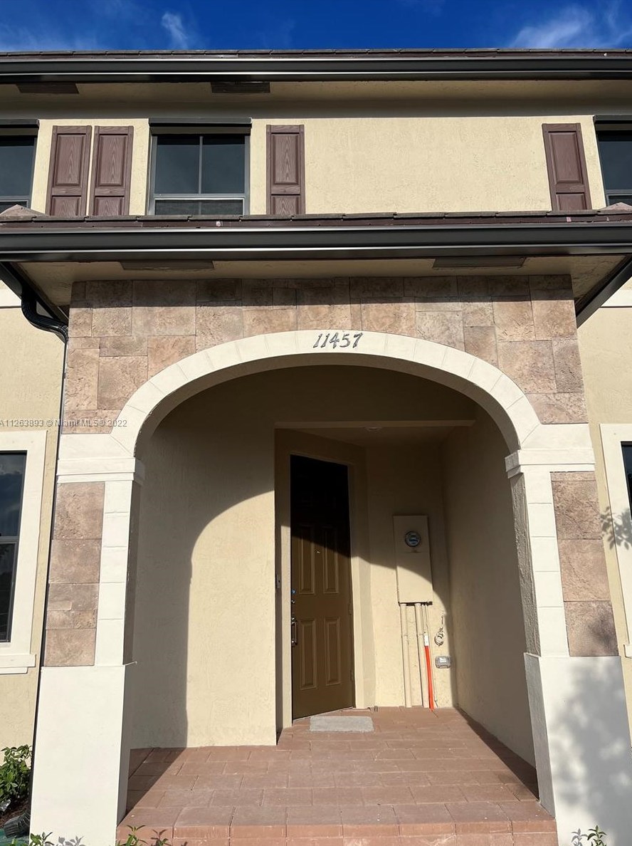 11457 W 34th Ct, Hialeah, FL 33018