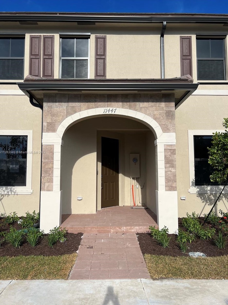 11447 W 34th Ct, Hialeah, FL 33018