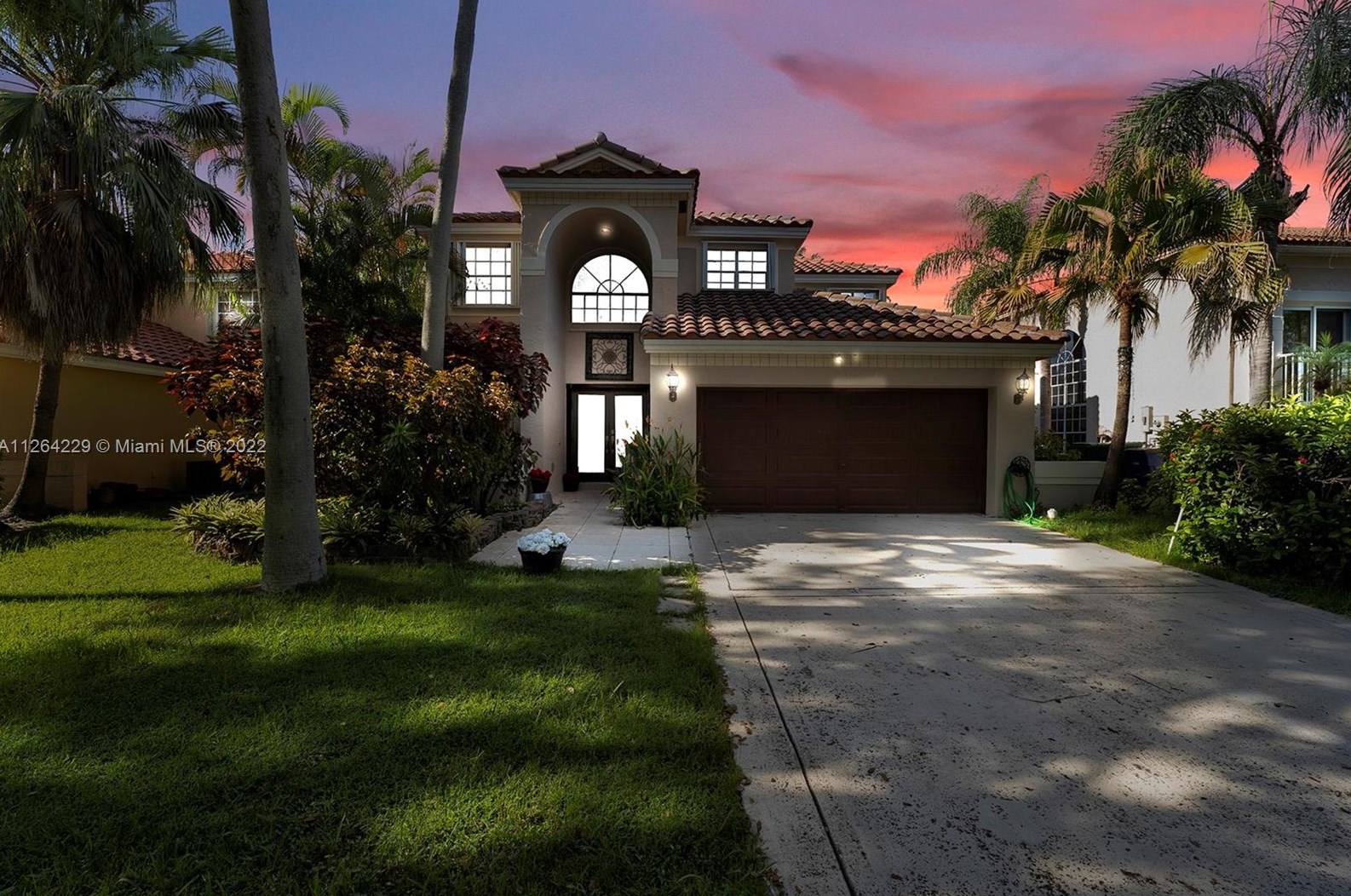 10361 Buenos Aires St, Hollywood, FL 33026-4565