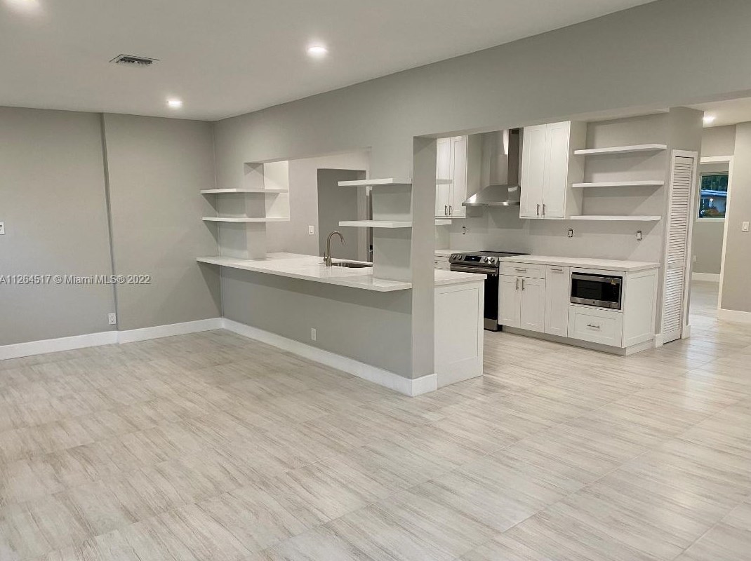 8960 125th Ter, Miami FL  33176-5144 exterior