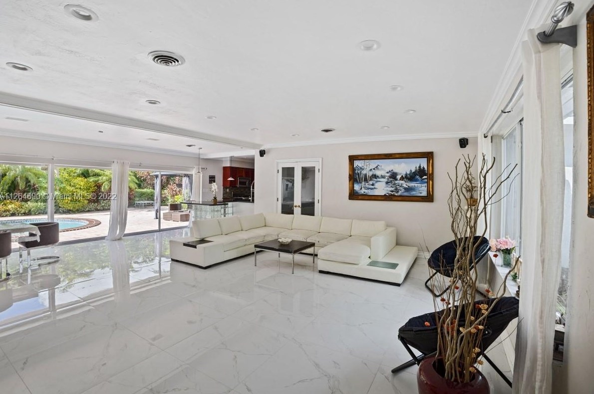 7350 Sw 135th Ter, Miami, FL 33156