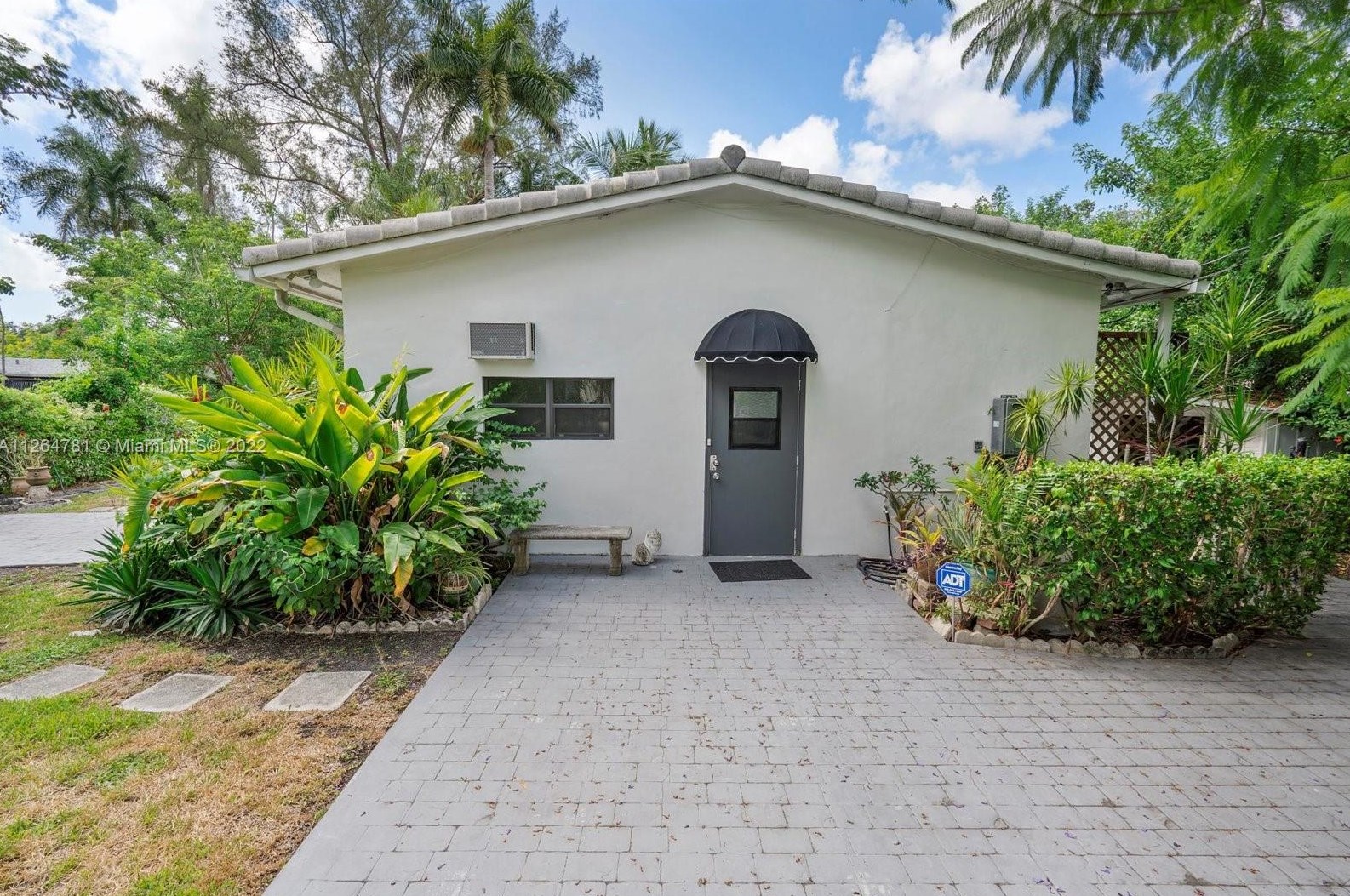 18300 24th Ave, Miami, FL 33160-2010