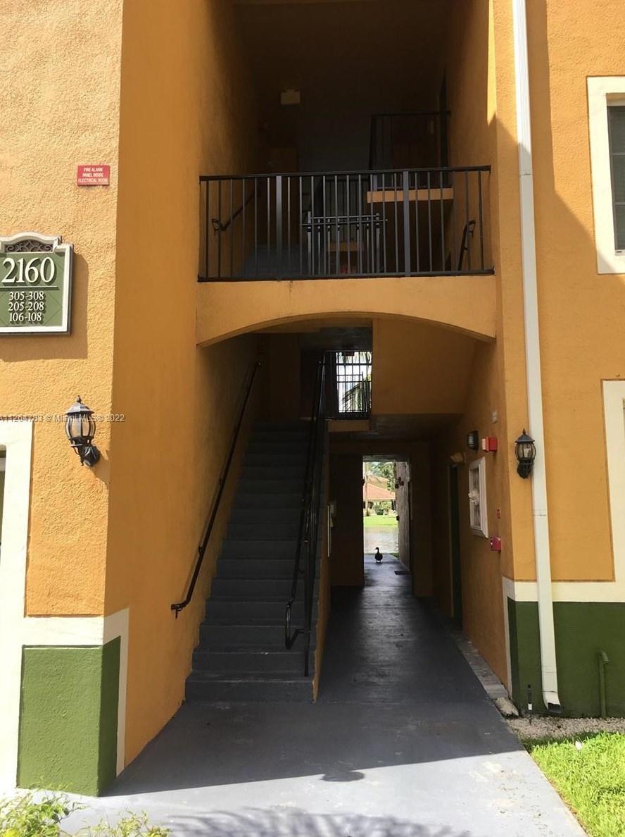 2160 E Preserve Way #107, Hollywood, FL 33025