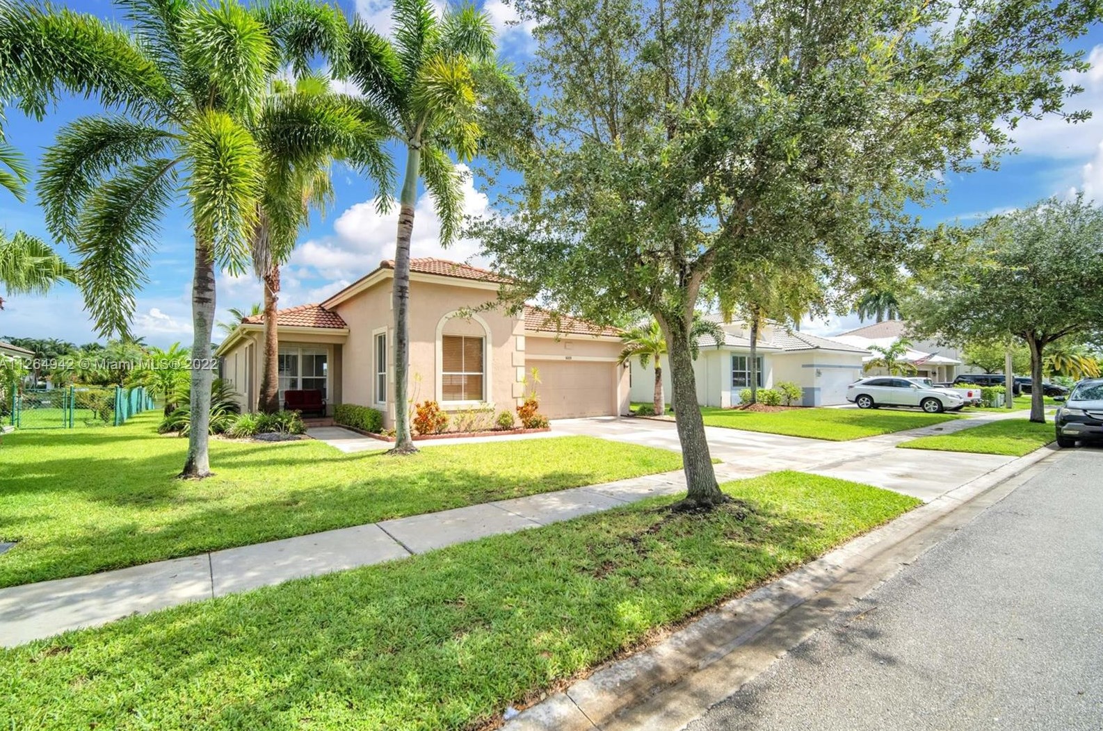 16329 9th St, Hollywood FL  33027-5103 exterior