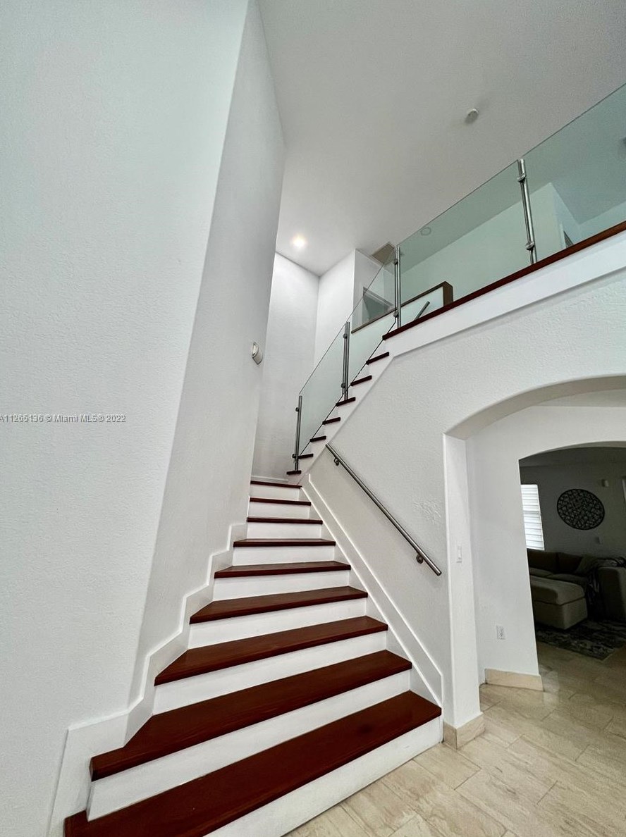 6103 Sw 164th Pl, Miami, FL 33193
