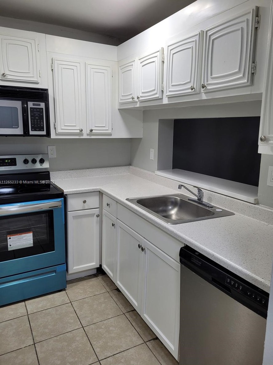 494 Nw 165th Street Rd #c506, Miami, FL 33169