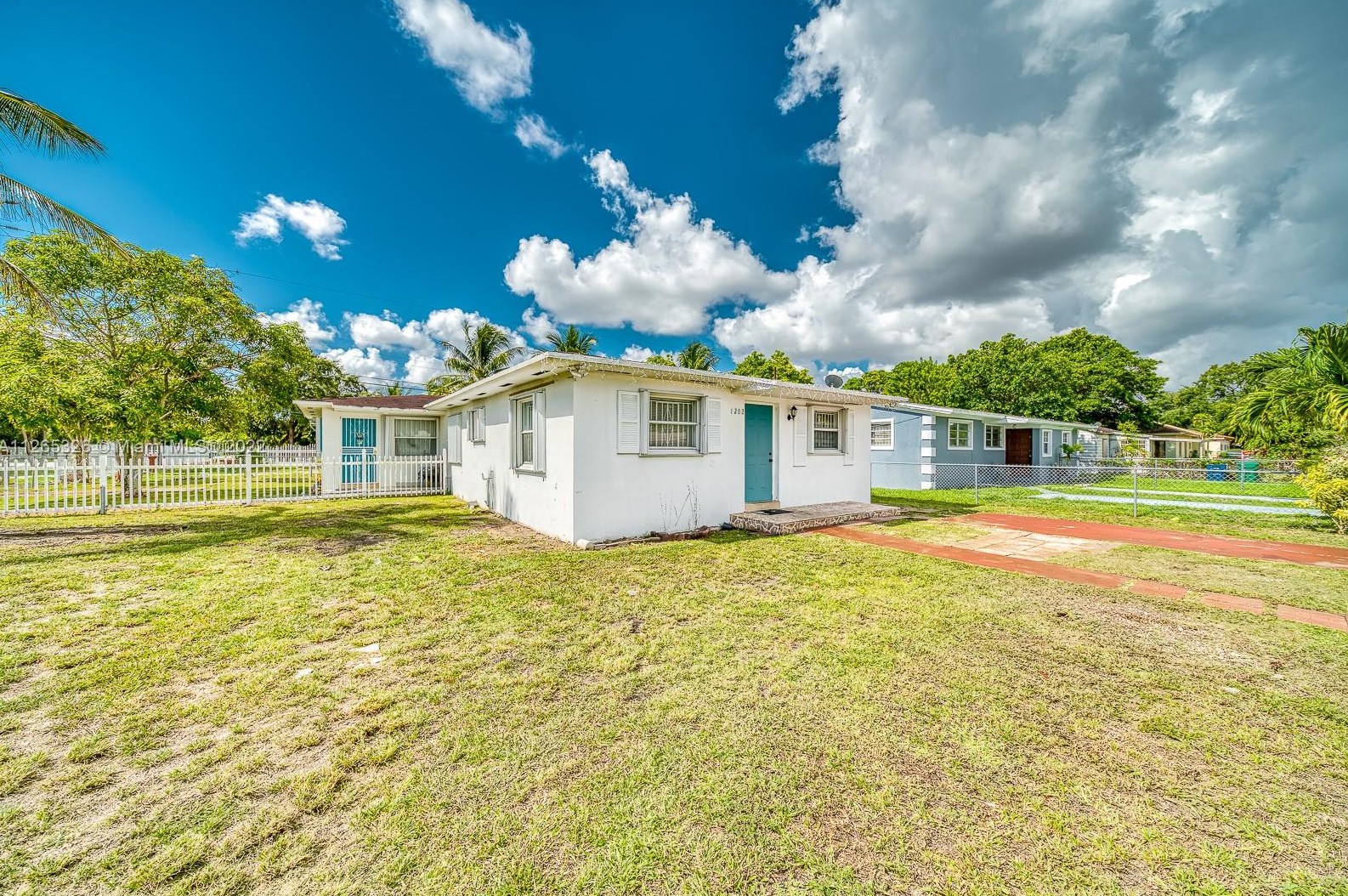 1200 Nw 102nd St #1202, Miami, FL 33147