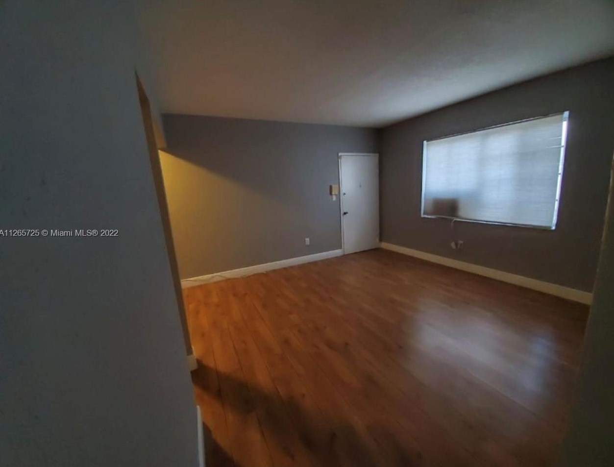 655 83rd St, Miami FL 33141-1312 exterior