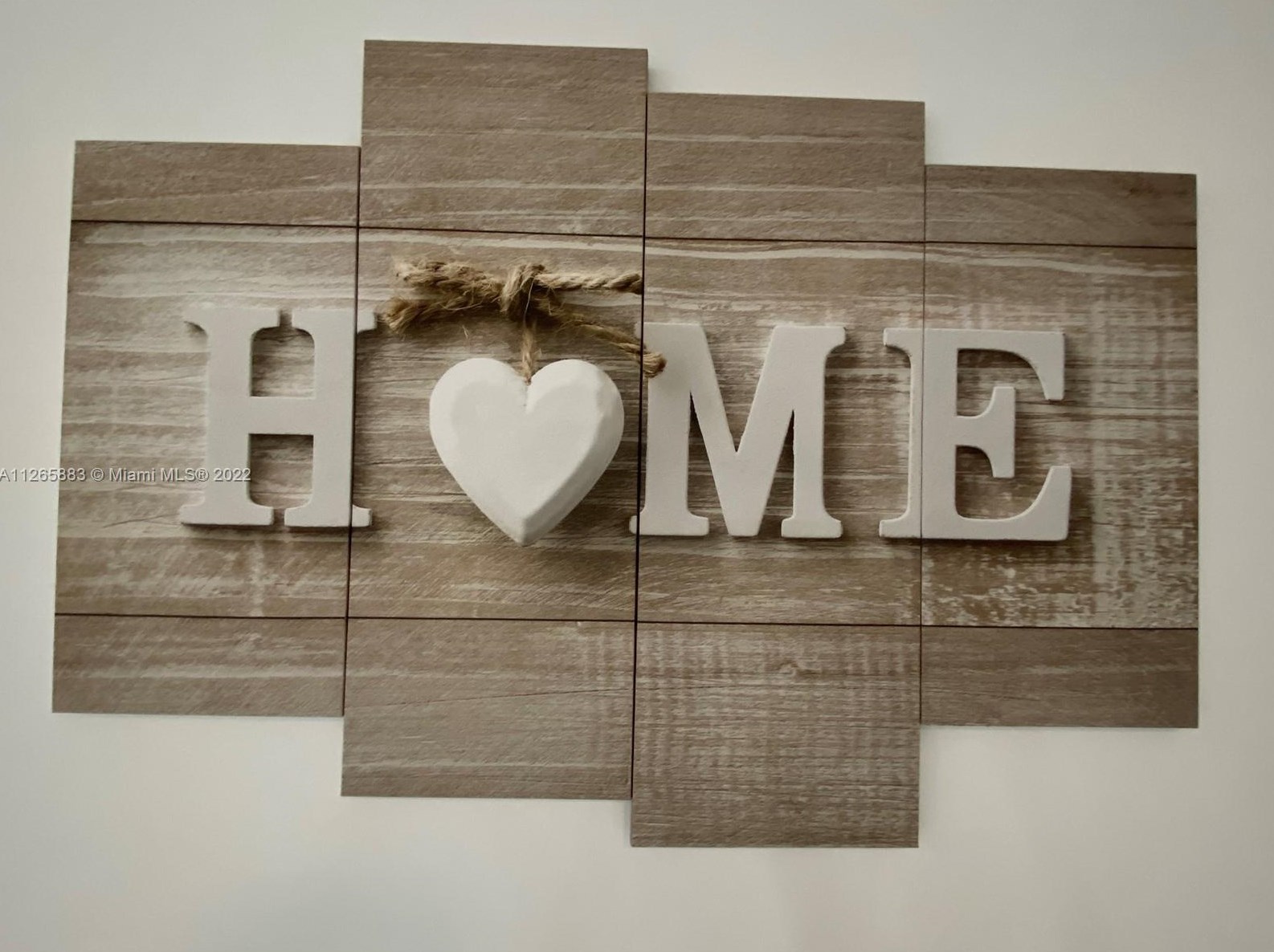 15012 177th Ter, Miami FL  33187-7704 exterior