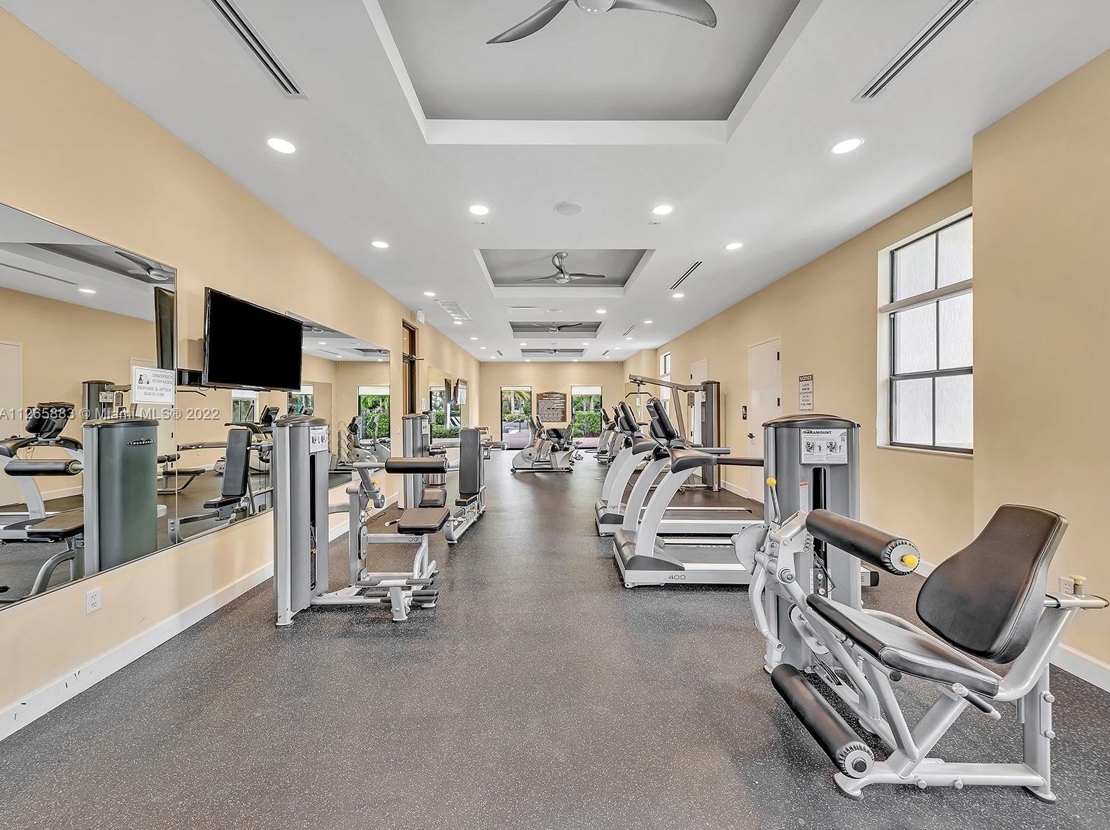 15012 177th Ter, Miami FL  33187-7704 exterior