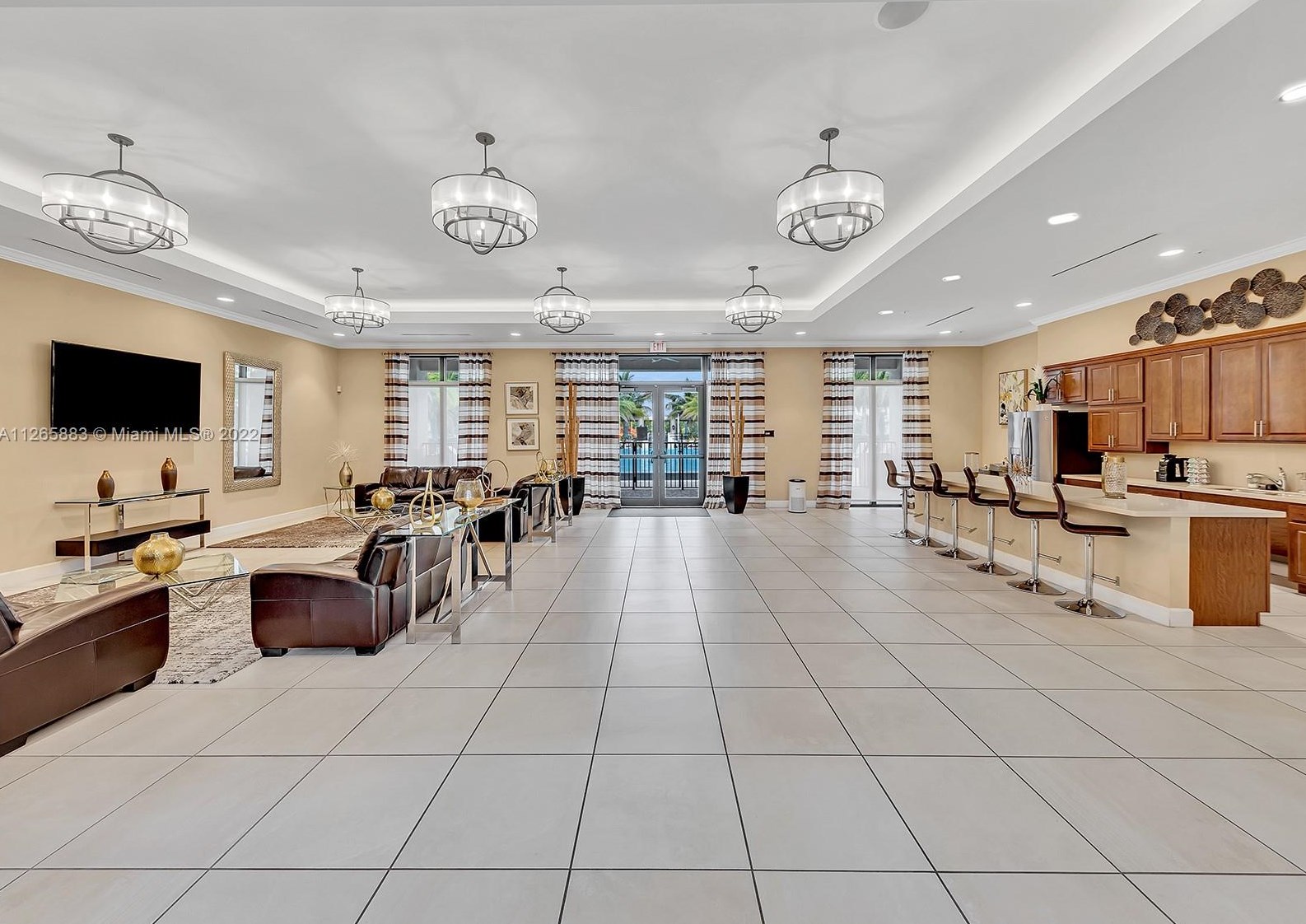 15012 177th Ter, Miami FL  33187-7704 exterior