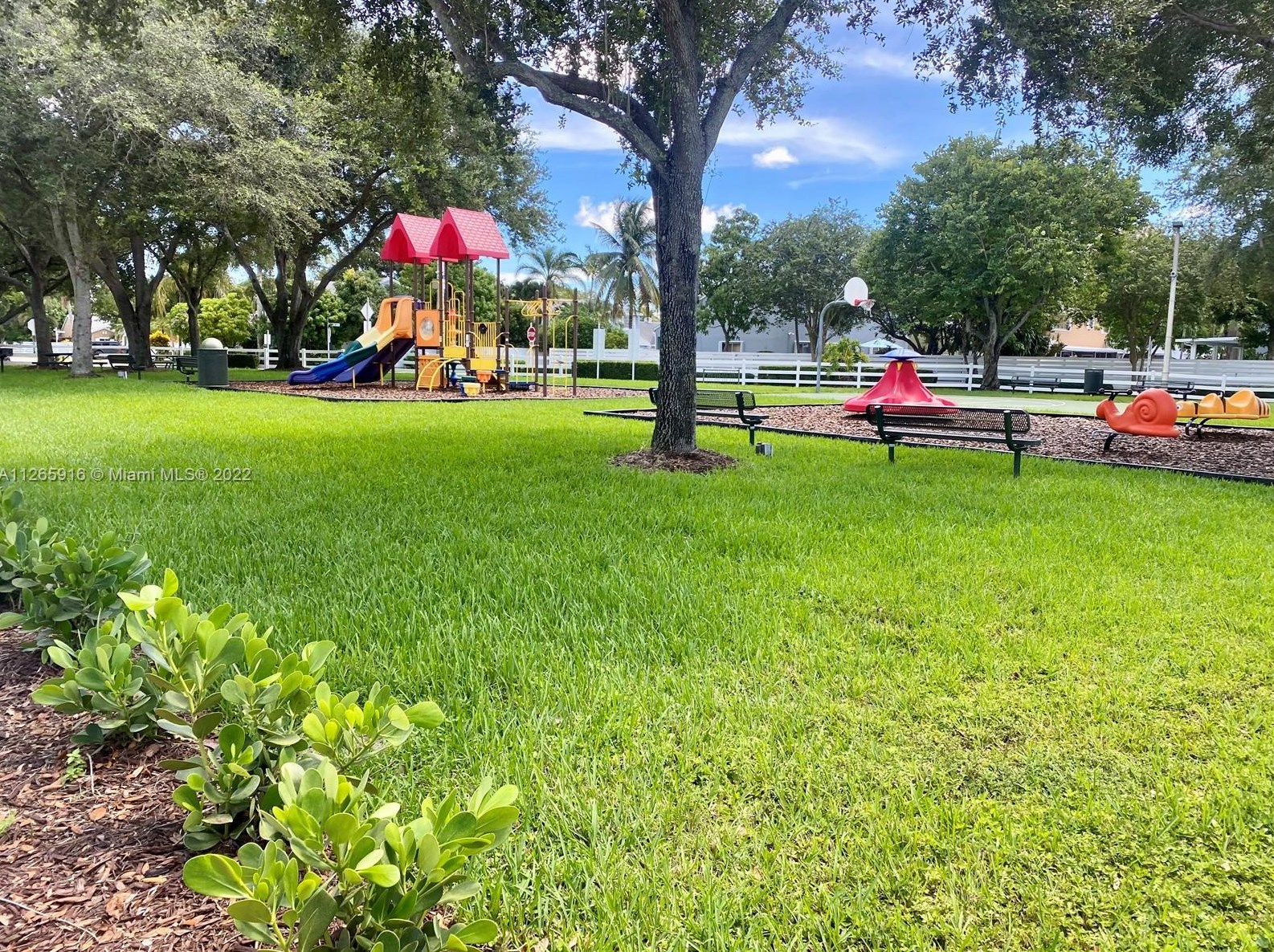 14463 138 Ct, Miami FL  33186-7217 exterior