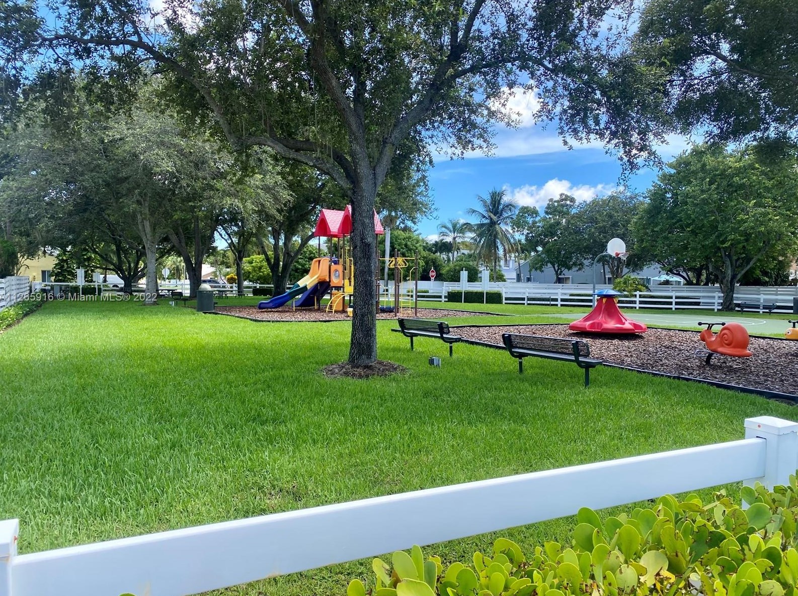 14463 138 Ct, Miami FL  33186-7217 exterior