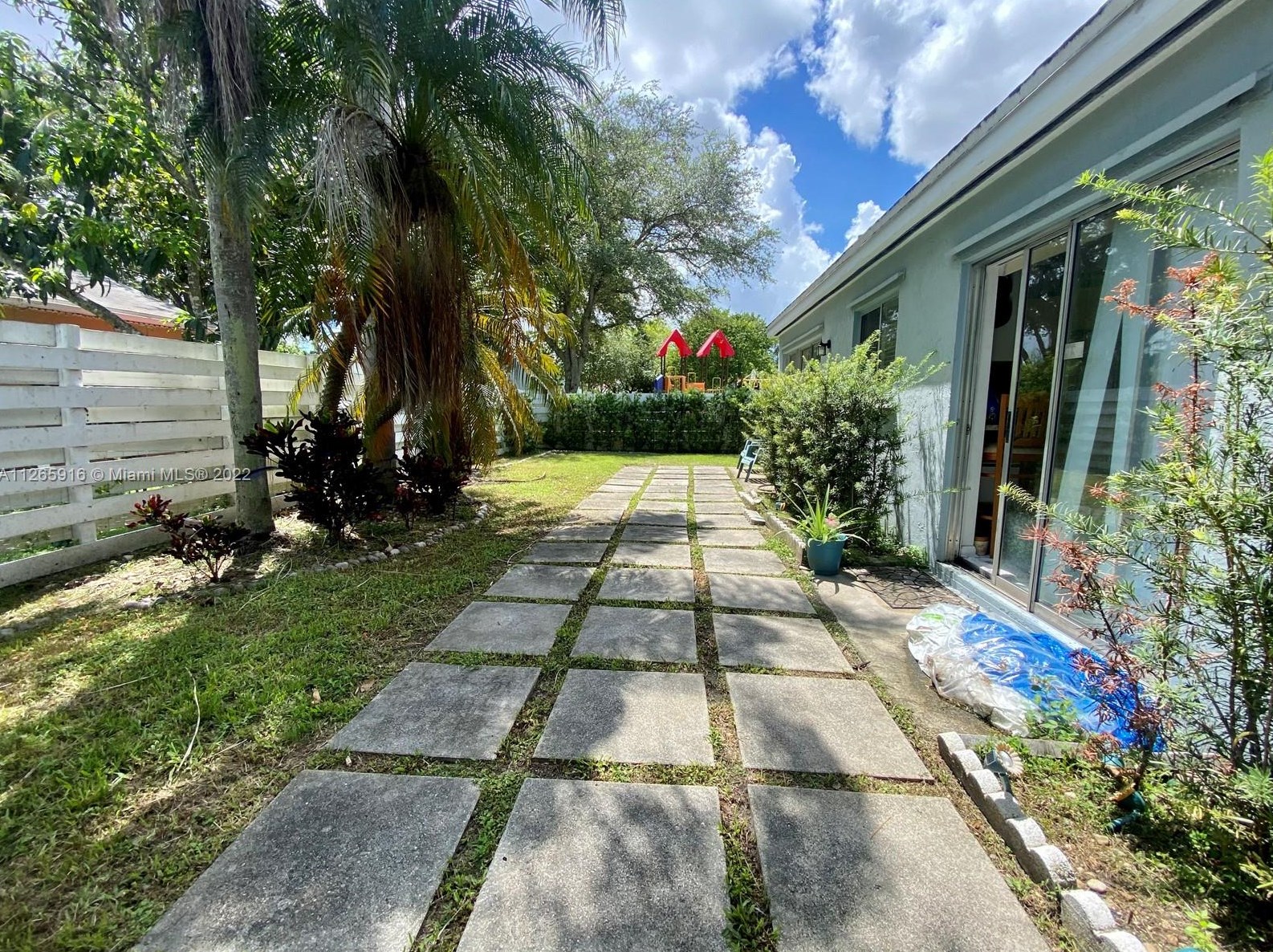 14463 138 Ct, Miami FL  33186-7217 exterior