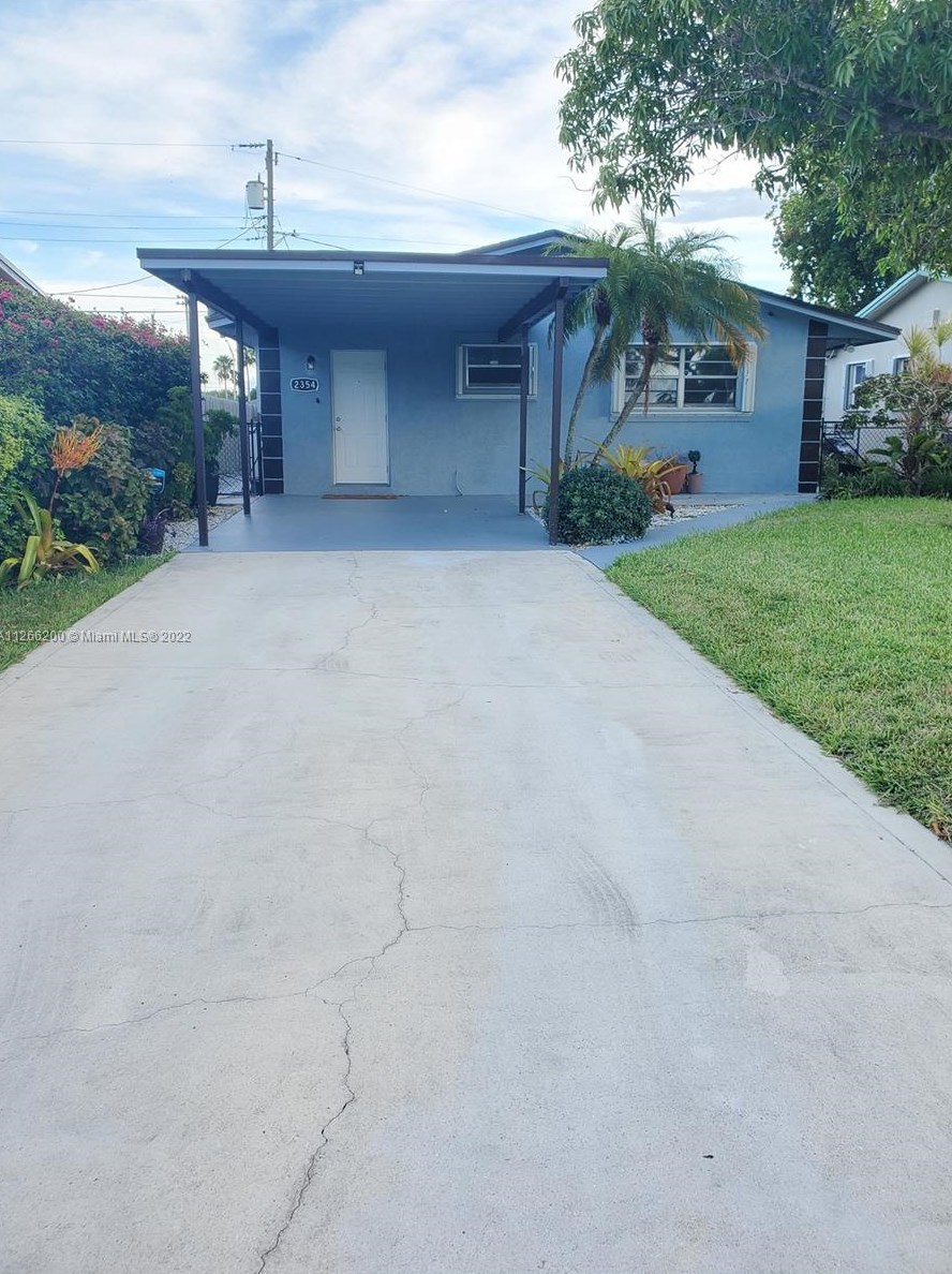 2354 Raleigh St, Hollywood, FL 33020