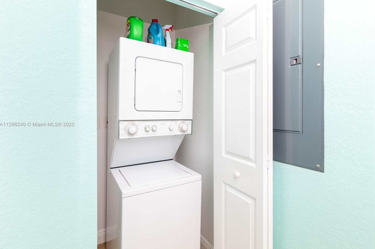 14671 9th St, Hollywood FL  33027-6133 exterior