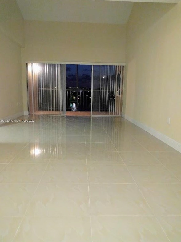 506 Nw 87th Ave #402, Miami, FL 33172