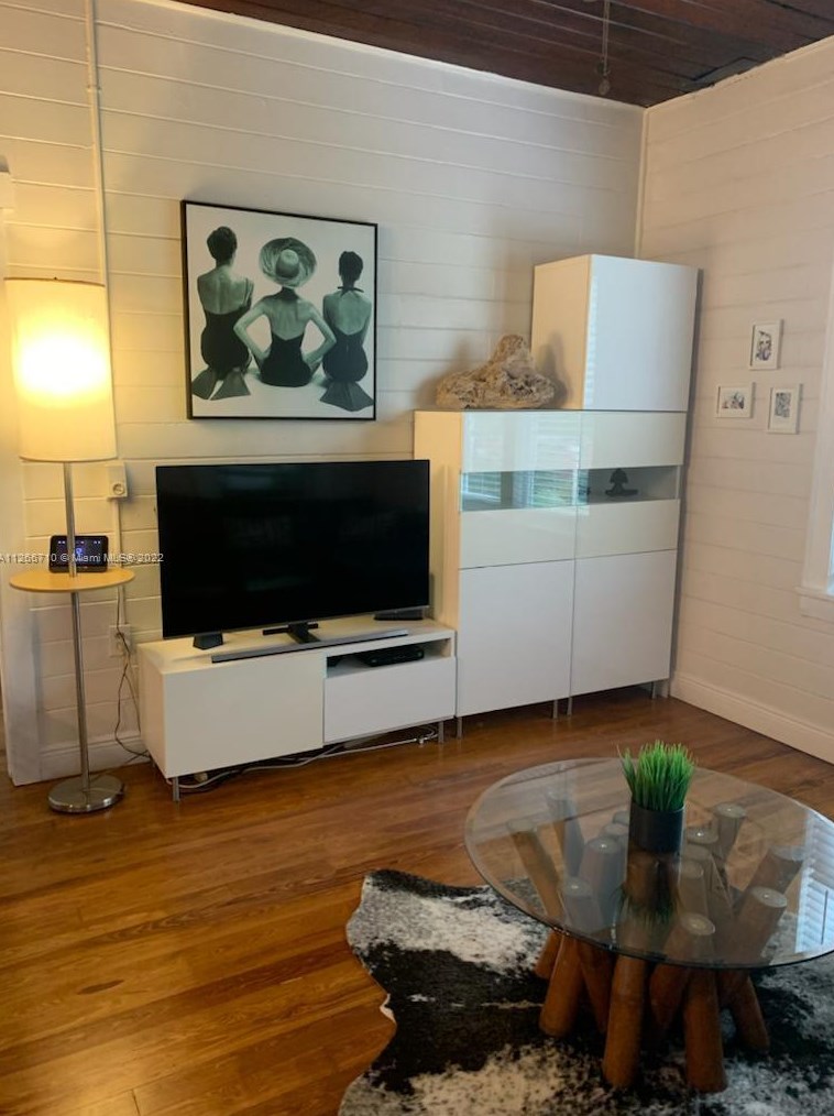 229 Sw 3rd Pl, Dania Beach, FL 33004