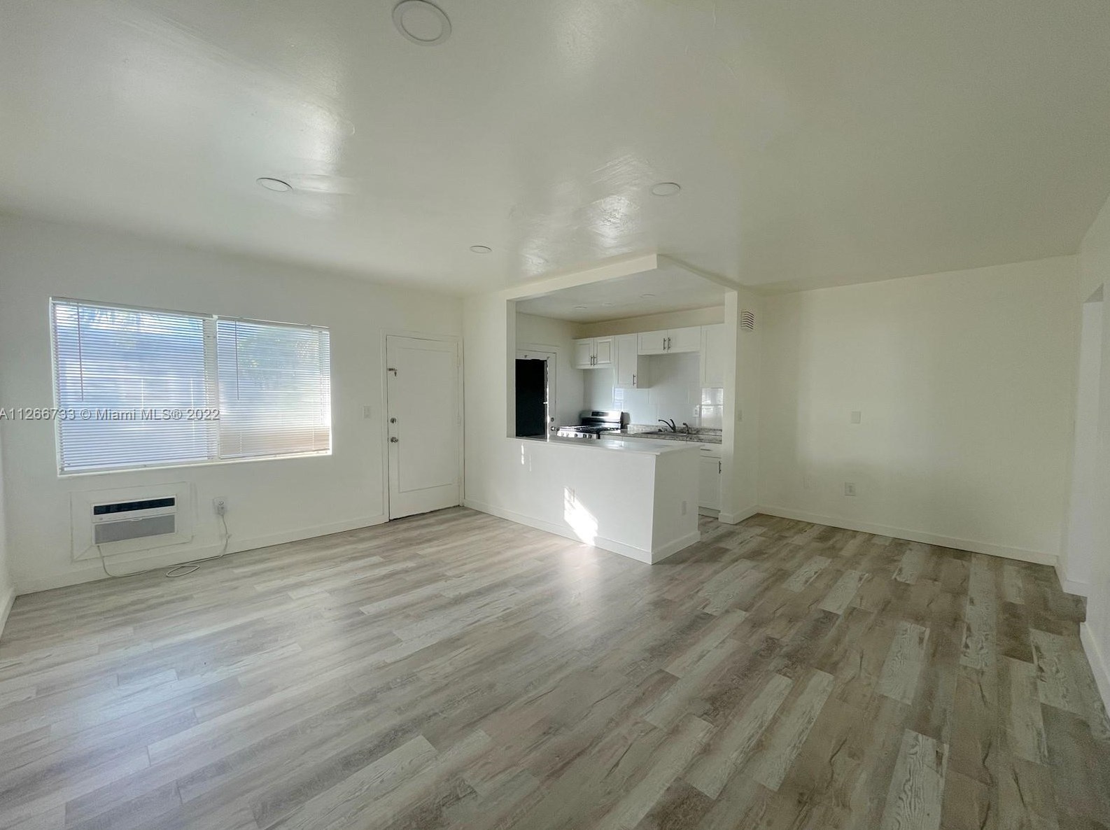 7311 Gary Ave #27, Miami, FL 33141