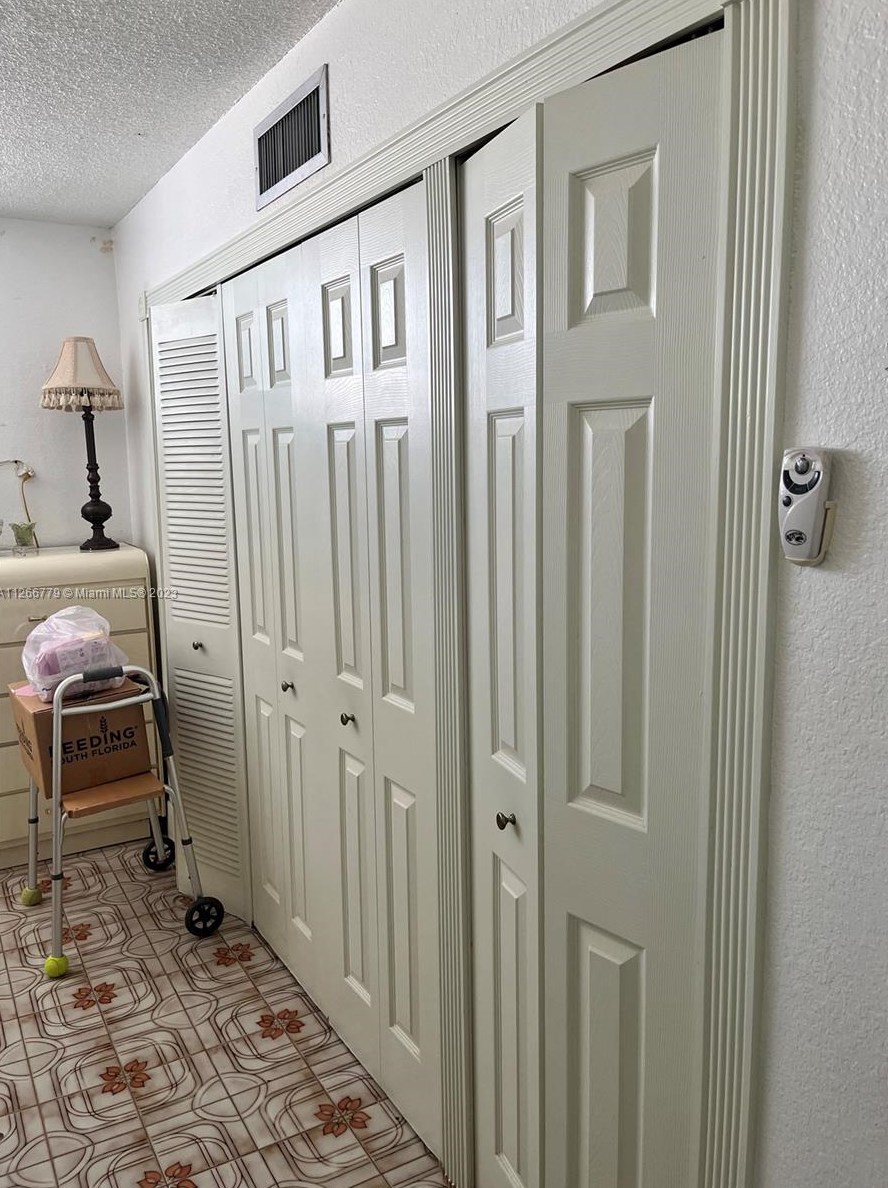 1750 James Ave, Miami FL 33139-7507 exterior