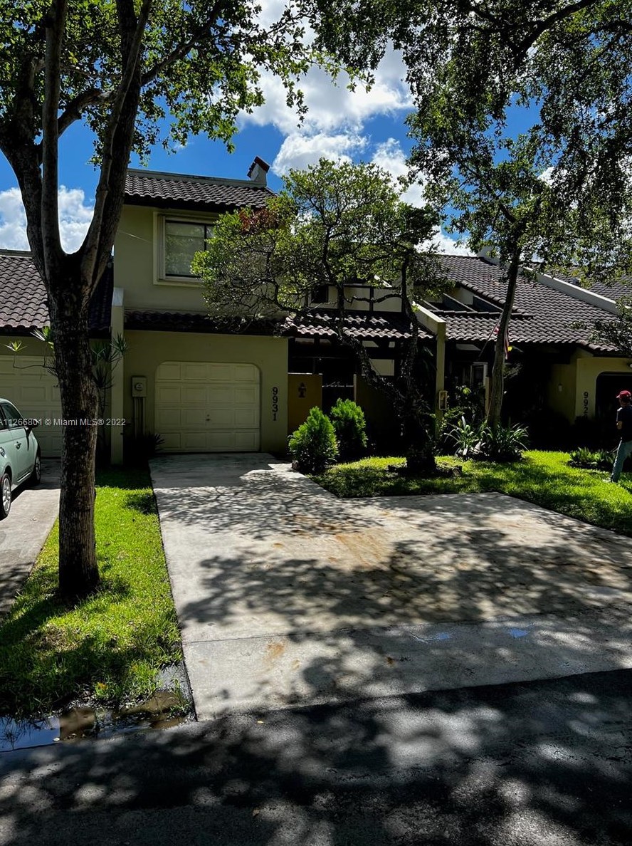 9931 Costa Del Sol Blvd # F-107, Miami, FL