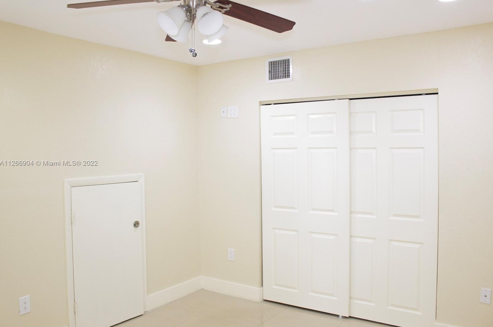 2141 49 St, Miami FL 33142-4069 exterior